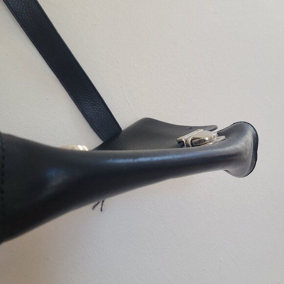 M0851 Shoulder Crossbody Bag Black Leather Small - Picture 6 of 10